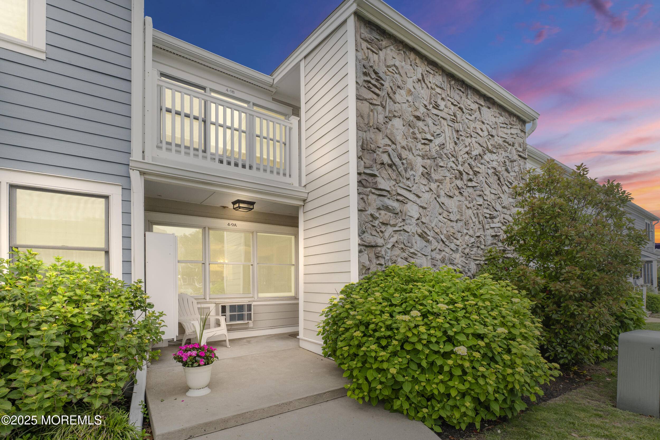Monmouth Beach, NJ 07750,100 Seaview Avenue #9A