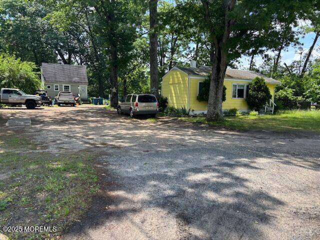 Howell, NJ 07731,1300 Us Highway 9