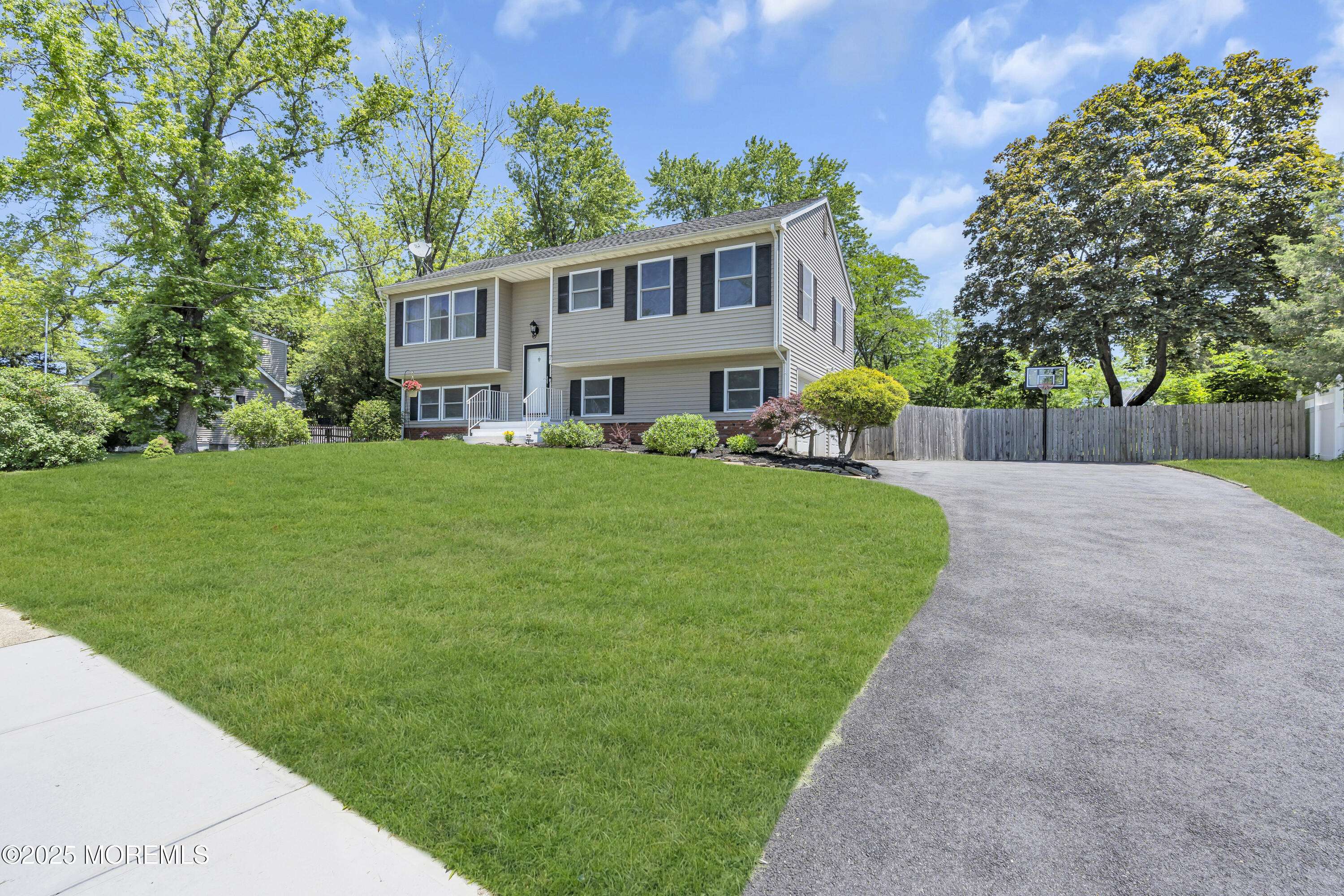 Jackson, NJ 08527,7 Juniper Lane