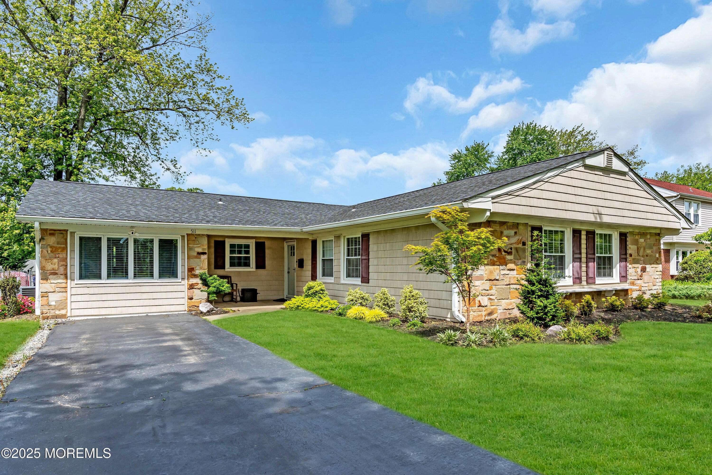 Aberdeen, NJ 07747,511 Line Road