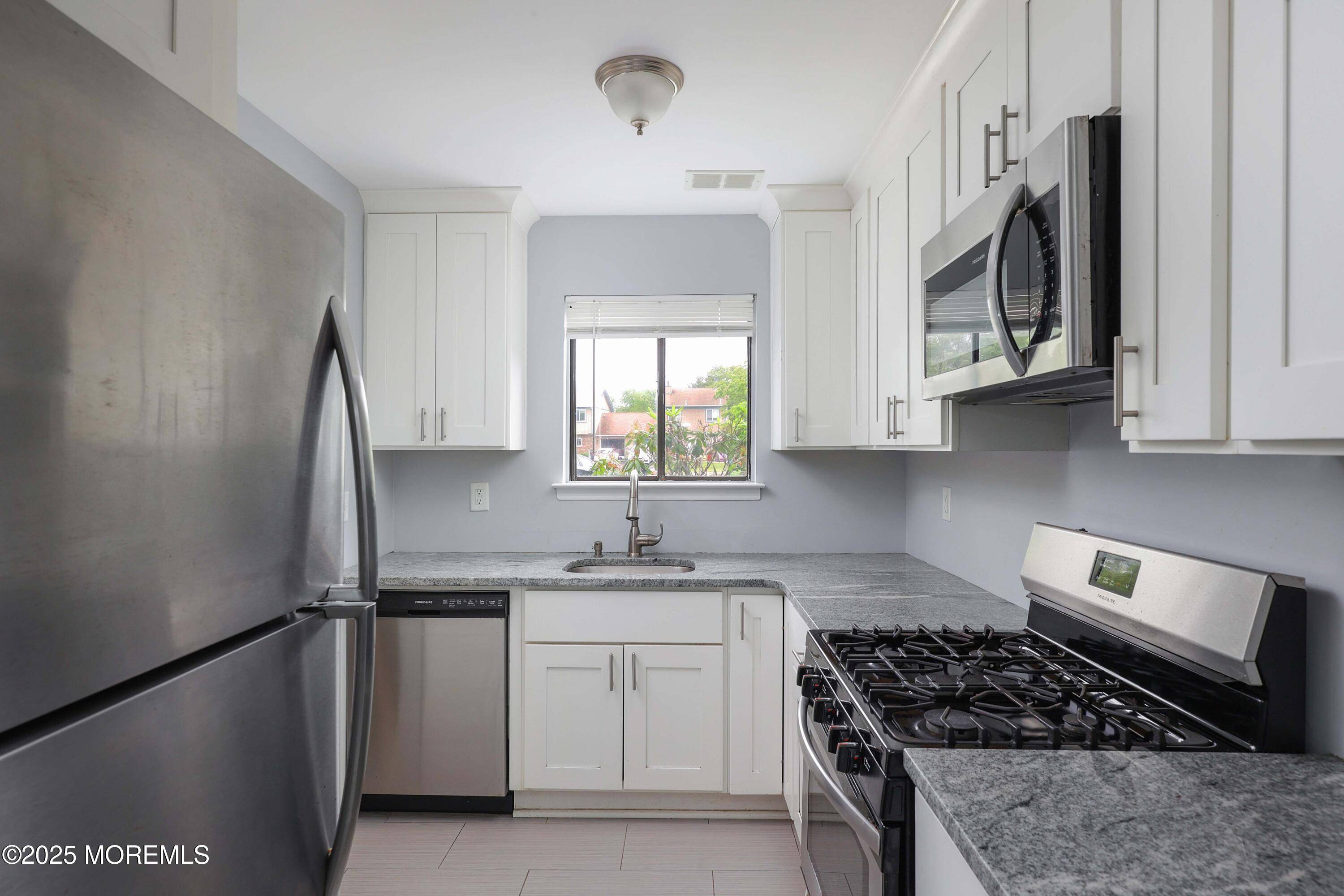 Howell, NJ 07731,5 Swallow Lane #1000