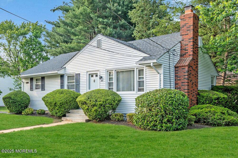 Eatontown, NJ 07724,361 Meadowbrook Avenue