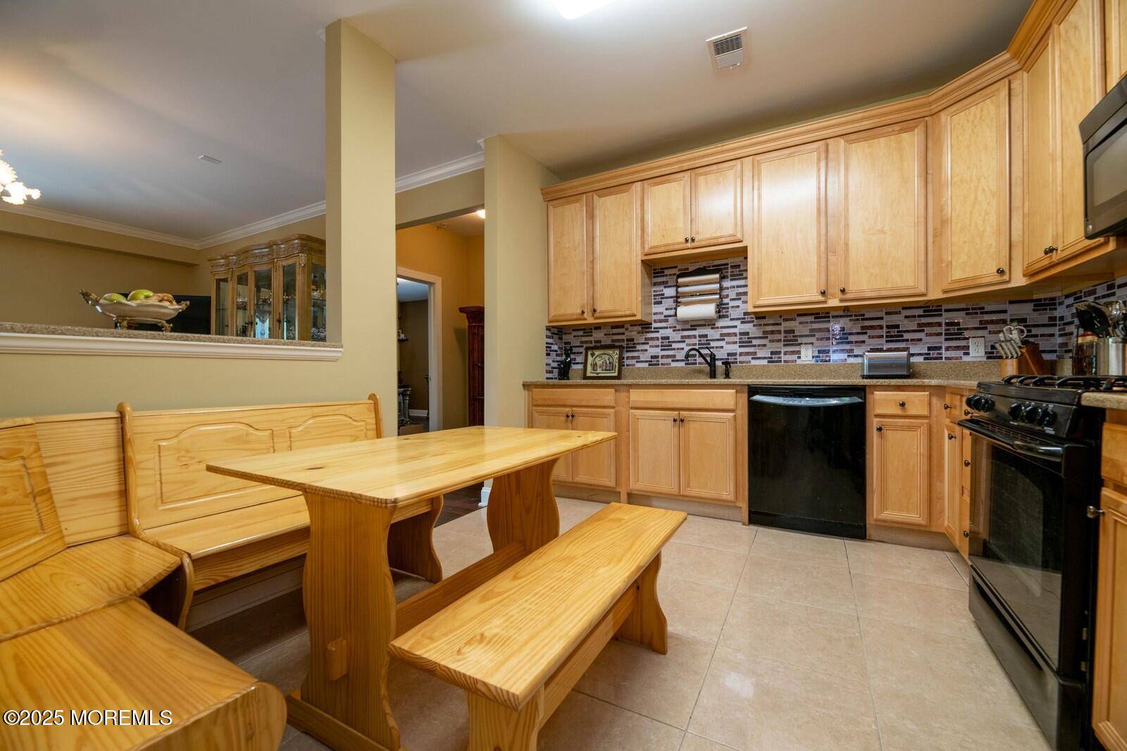 Morganville, NJ 07751,215 Potts Road