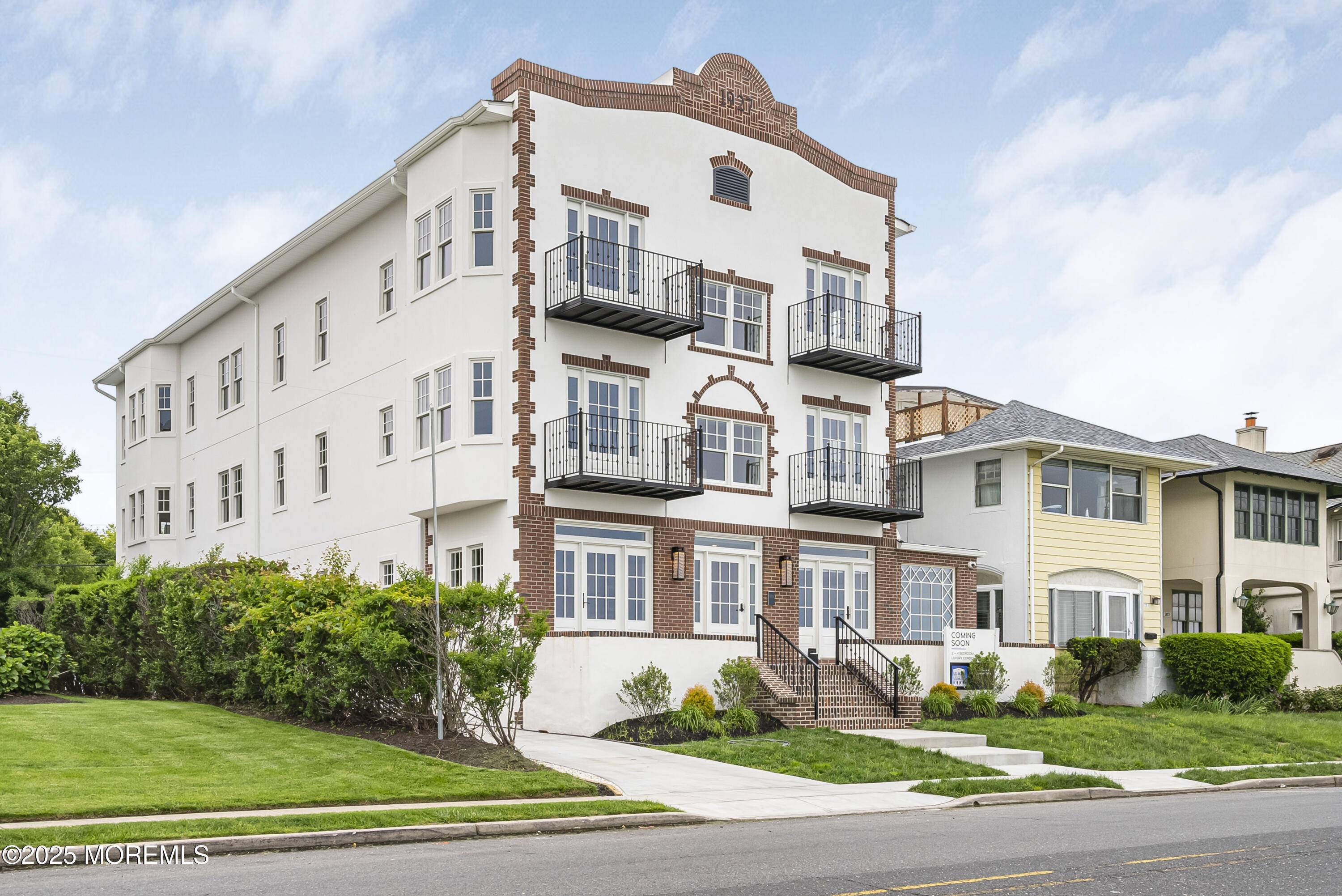 Loch Arbour Village, NJ 07711,205 Edgemont Drive #1