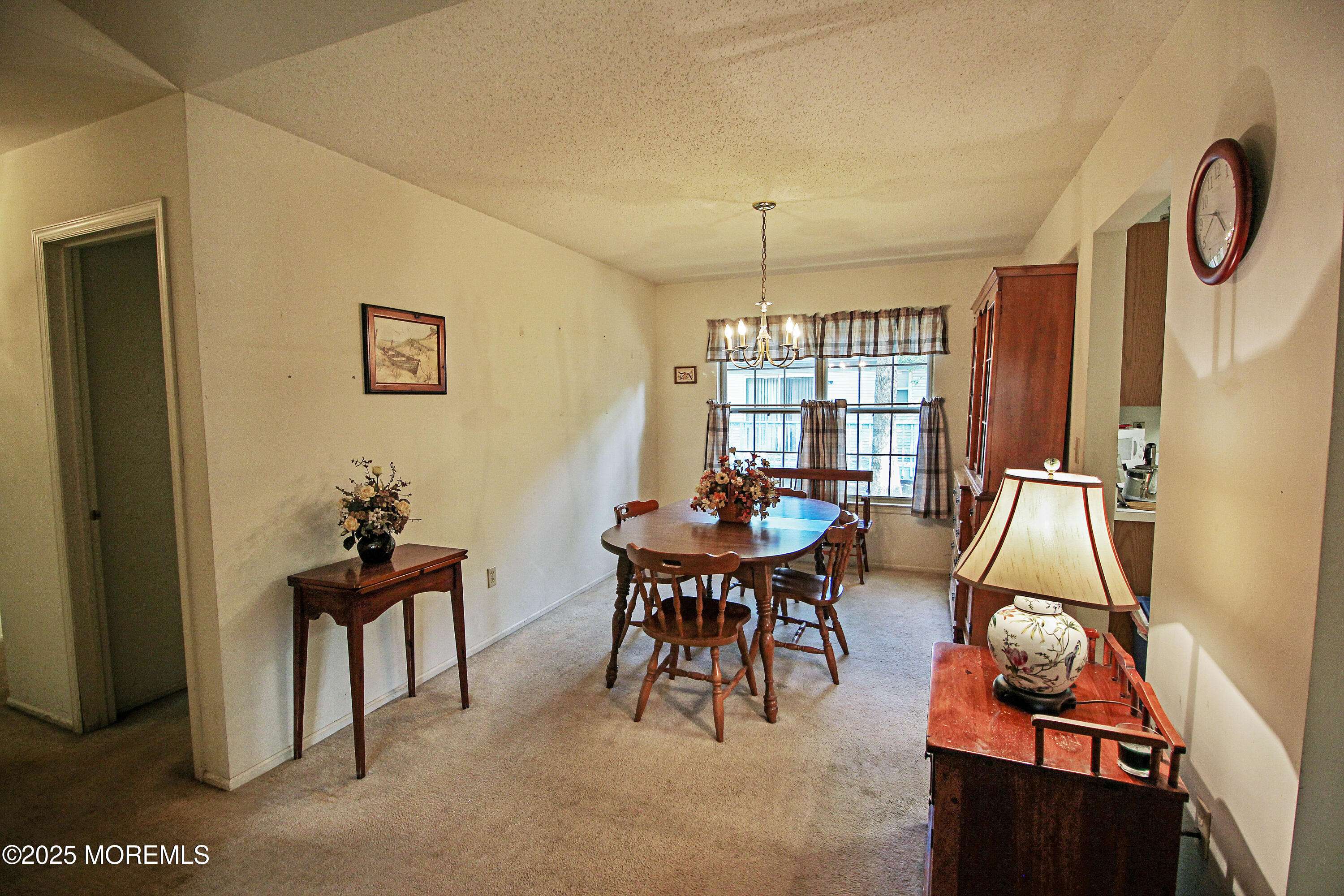 Whiting, NJ 08759,612 Petunia Lane S
