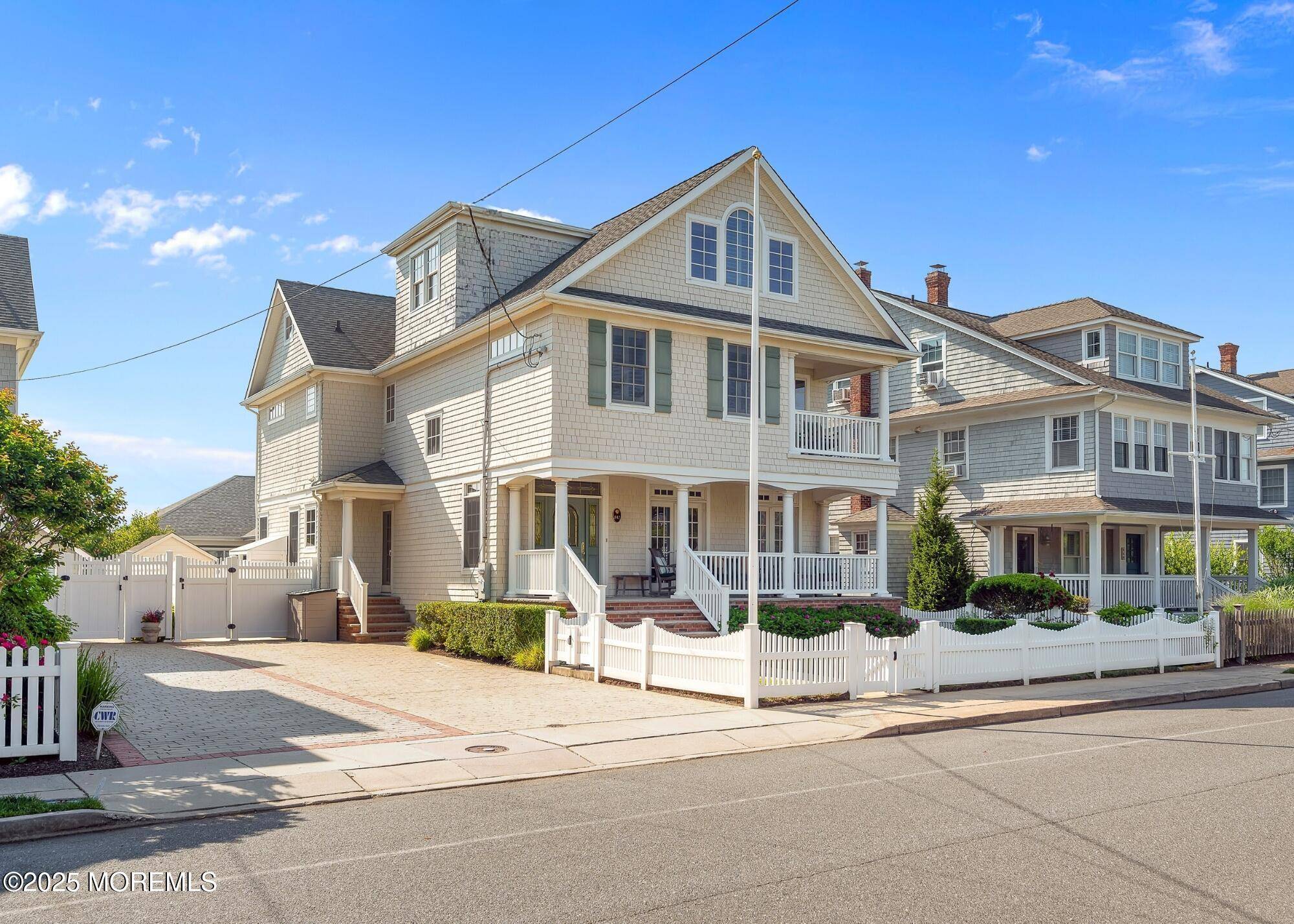 Bay Head, NJ 08742,842 East Avenue
