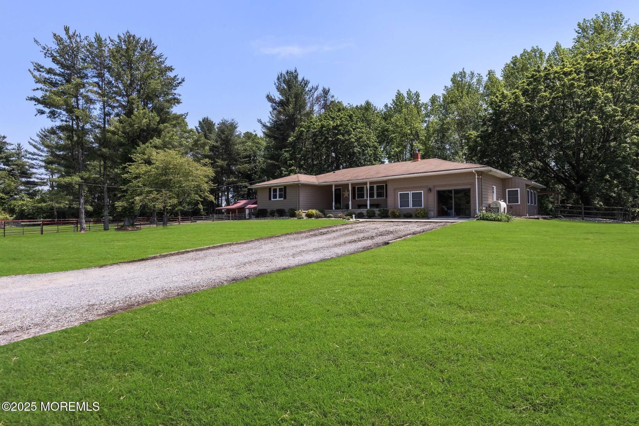 Allentown, NJ 08501,174 Ellisdale Road