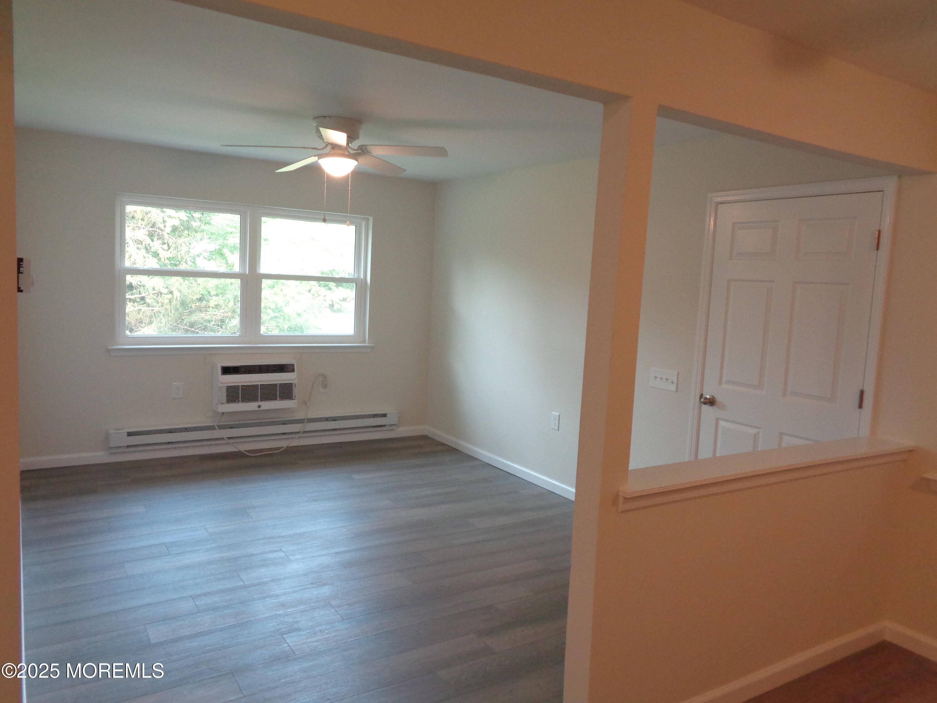 Whiting, NJ 08759,5 Wintergreen Lane