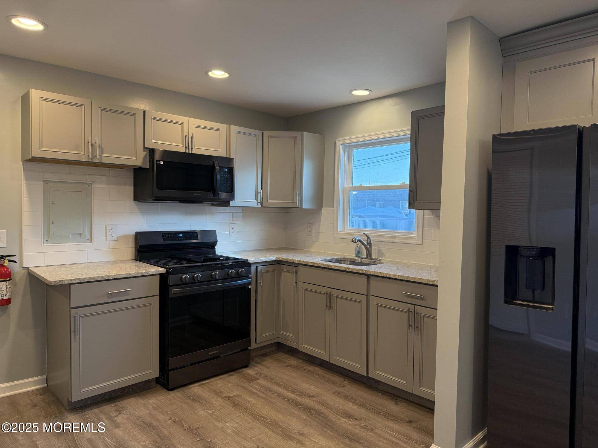 Toms River, NJ 08753,40 Bay Shore Drive