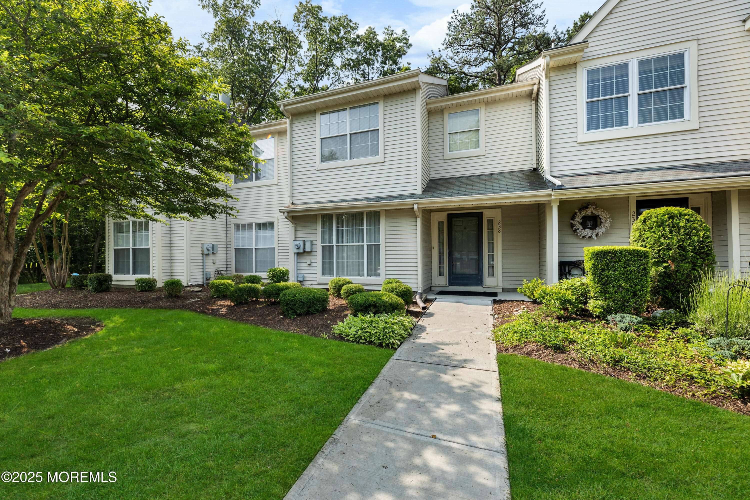 Howell, NJ 07731,238 Larchwood Court