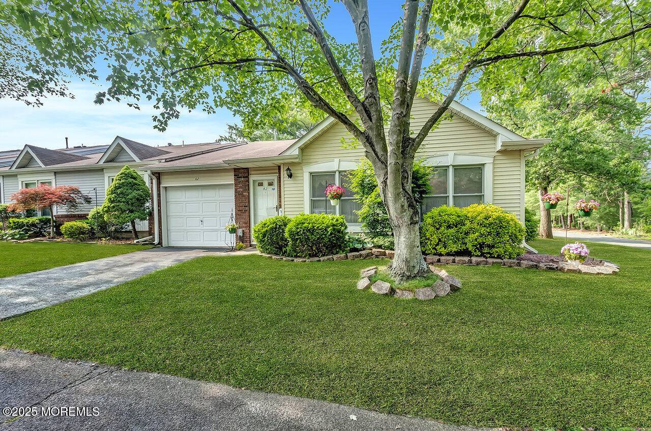 Lakewood, NJ 08701,62 Woodshill Drive S