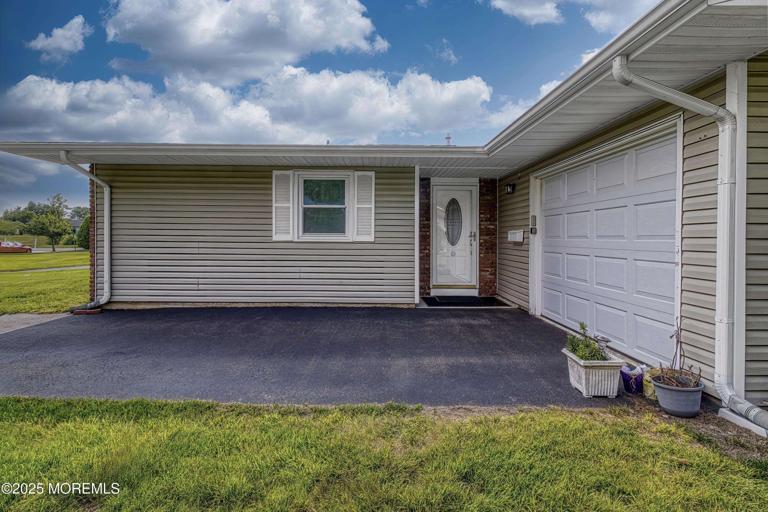 Brick, NJ 08724,5 Lodge Court