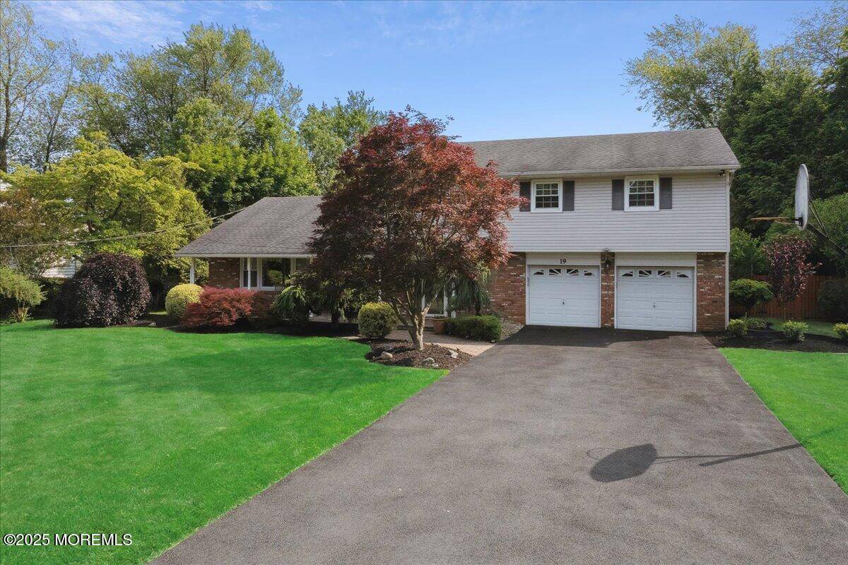 Freehold, NJ 07728,19 Meadowbrook Lane