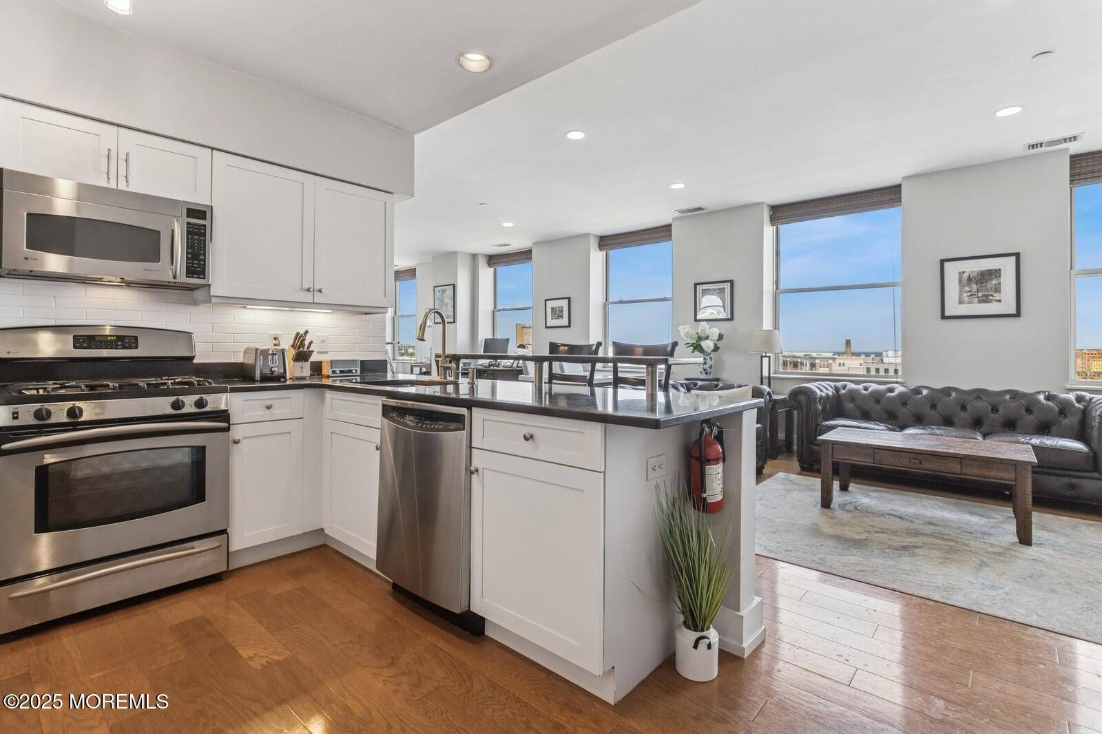 Asbury Park, NJ 07712,501 Grand Avenue #5B