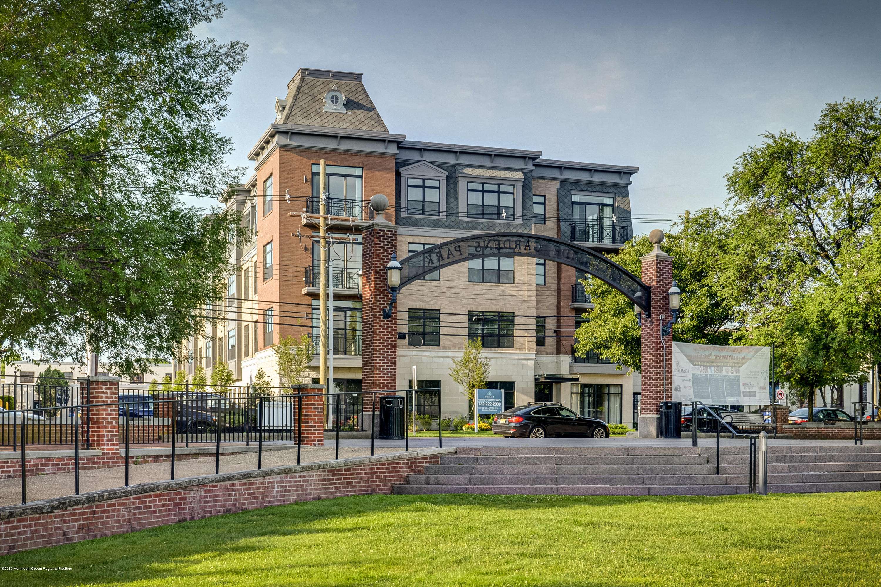 Red Bank, NJ 07701,55 W Front Street #304