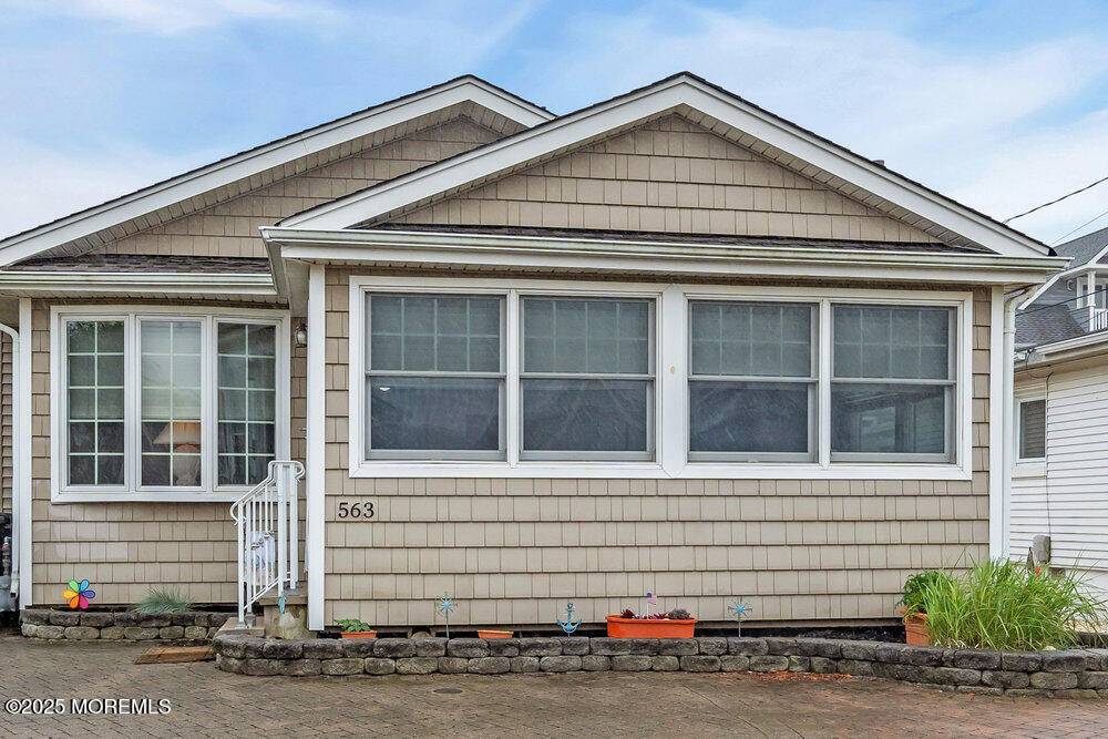 Manasquan, NJ 08736,563 Trout Avenue
