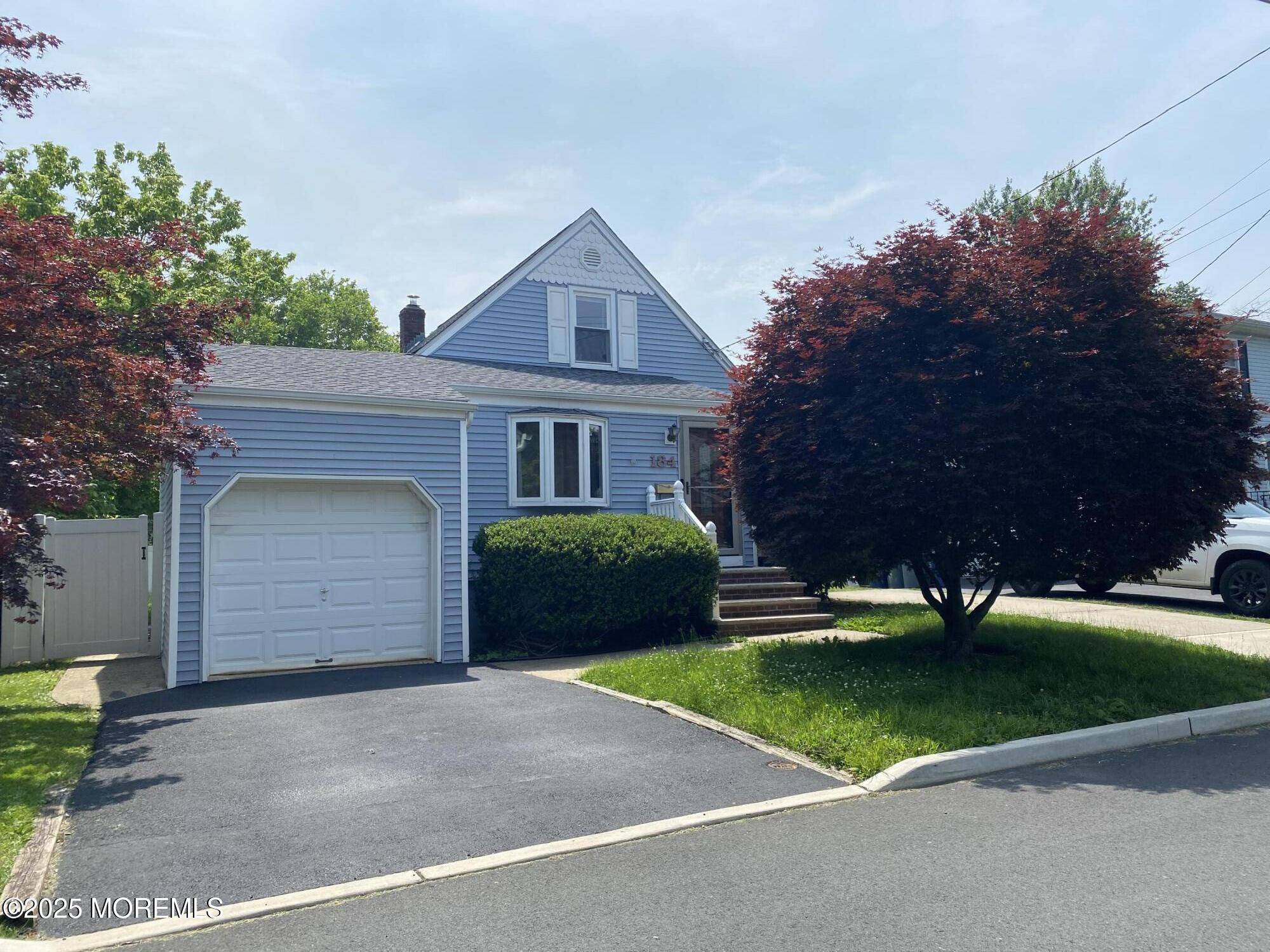 Matawan, NJ 07747,184 Washington Avenue