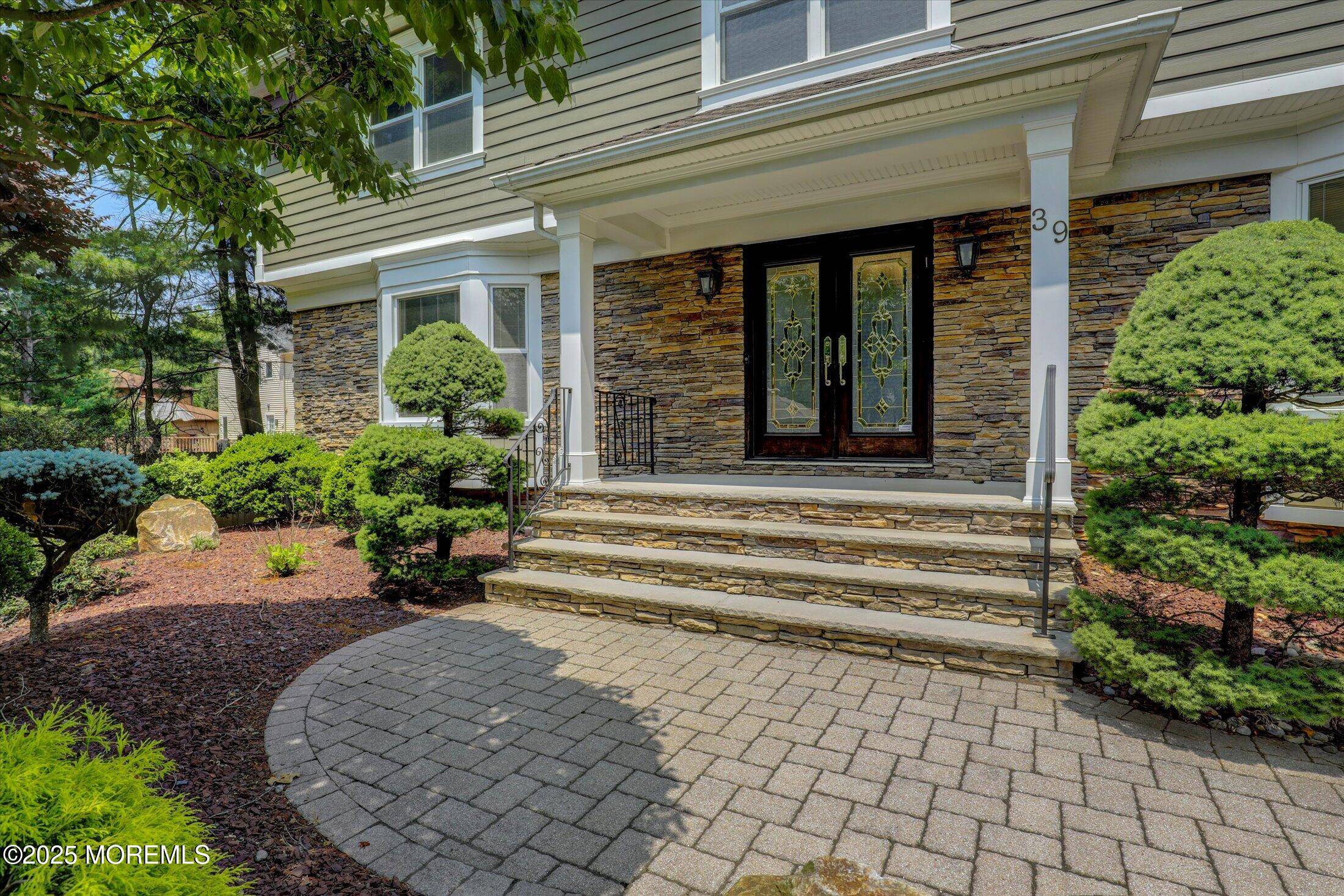 Morganville, NJ 07751,39 Vista Drive