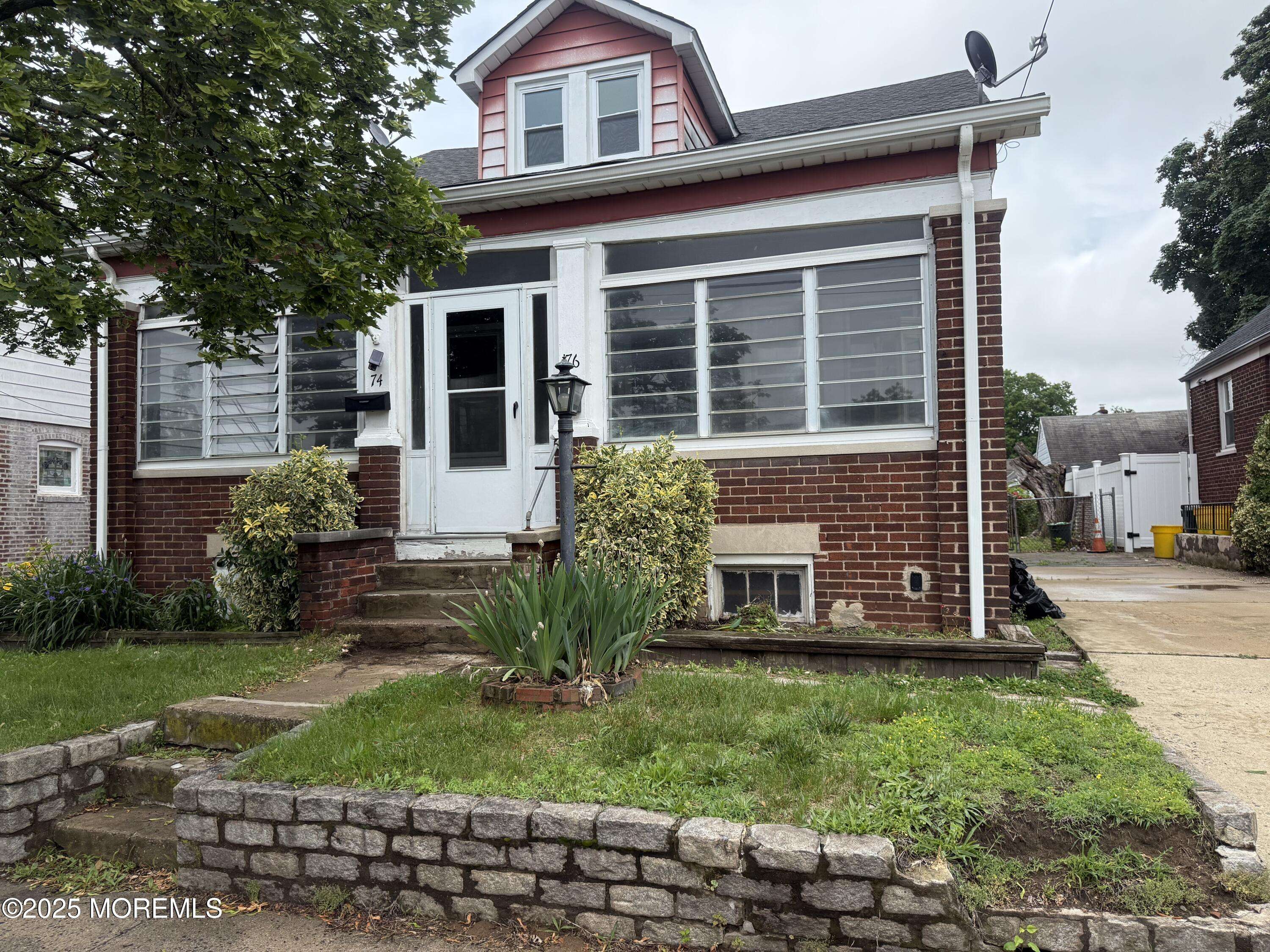 Hamilton, NJ 08610,74 Andrew Street