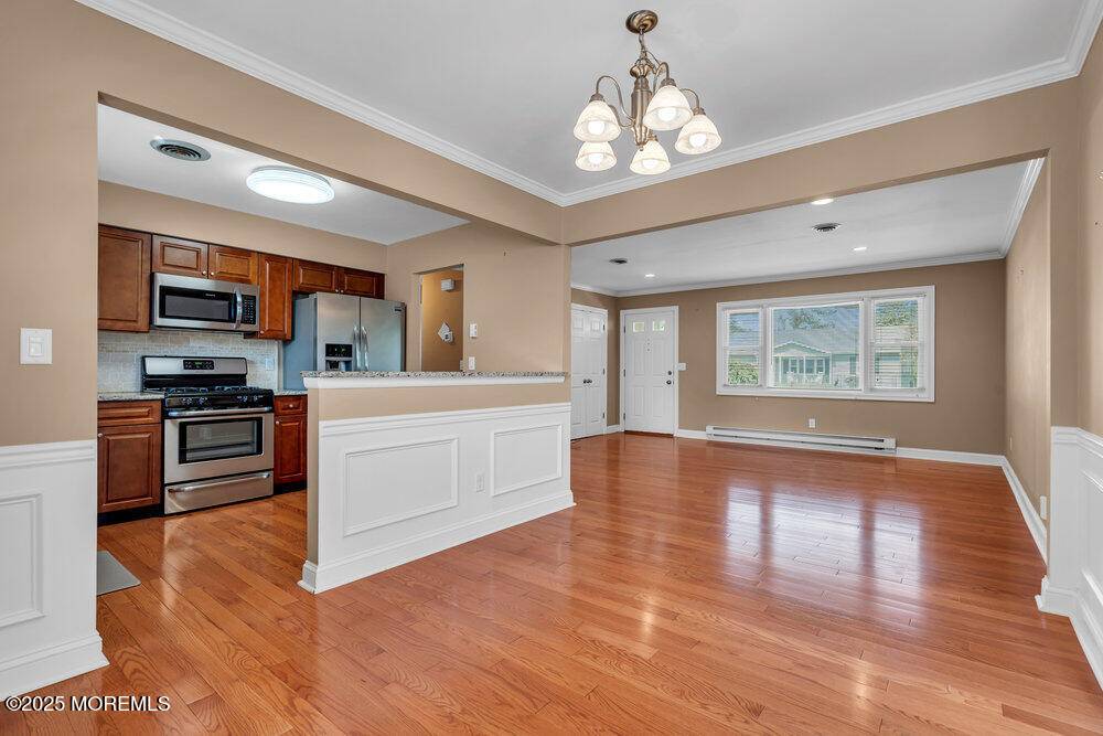 Toms River, NJ 08757,8 Basset Drive
