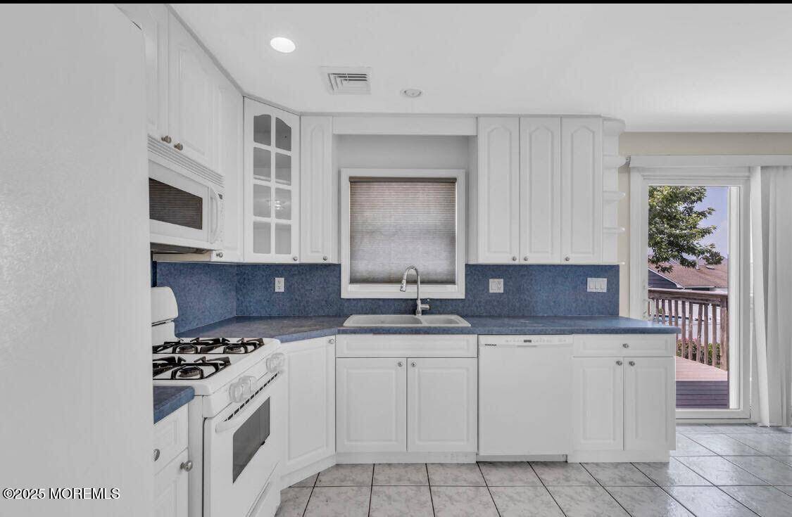 Toms River, NJ 08753,4 Harbor View Lane