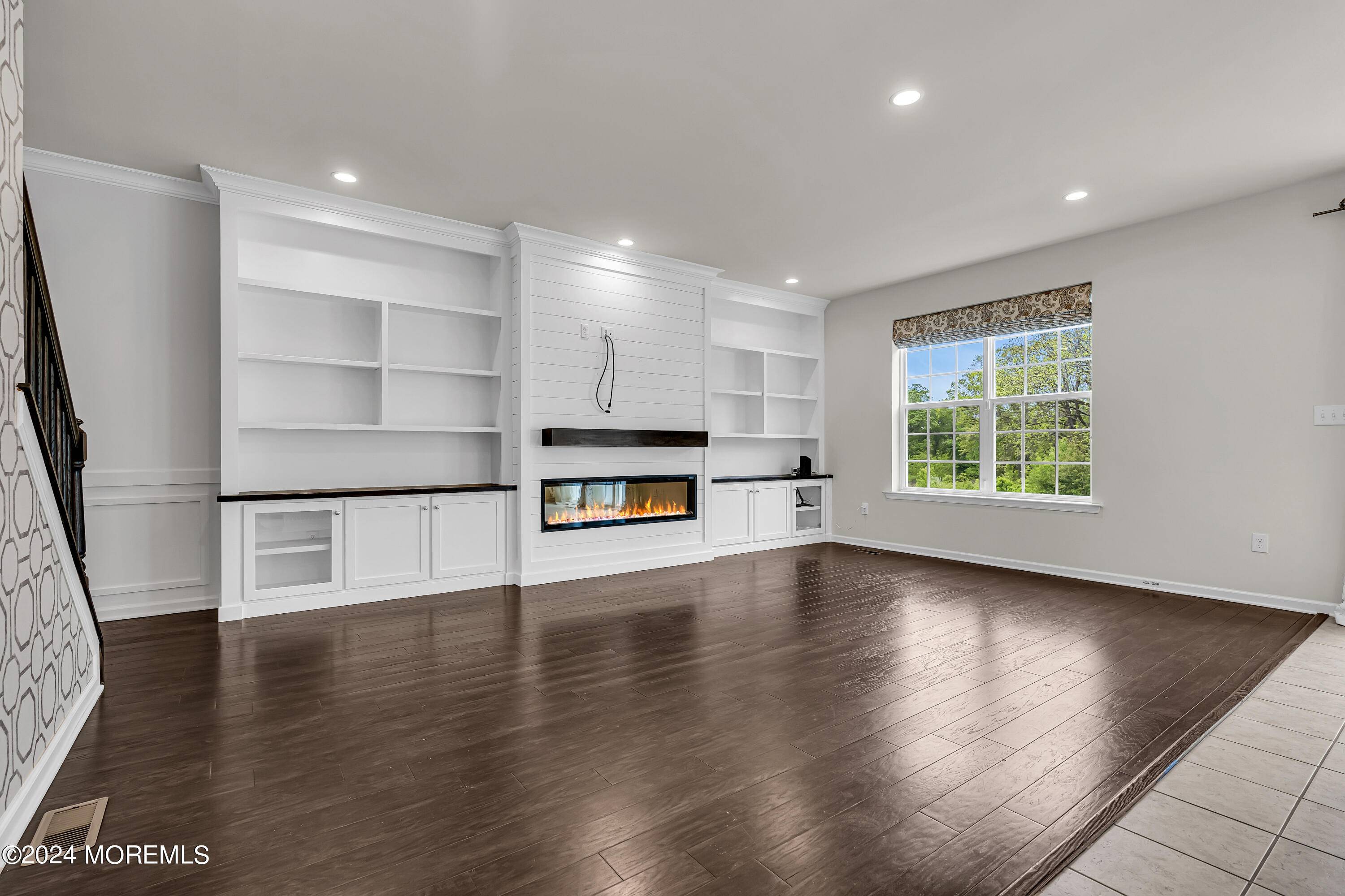 Monroe, NJ 08831,44 Begonia Lane