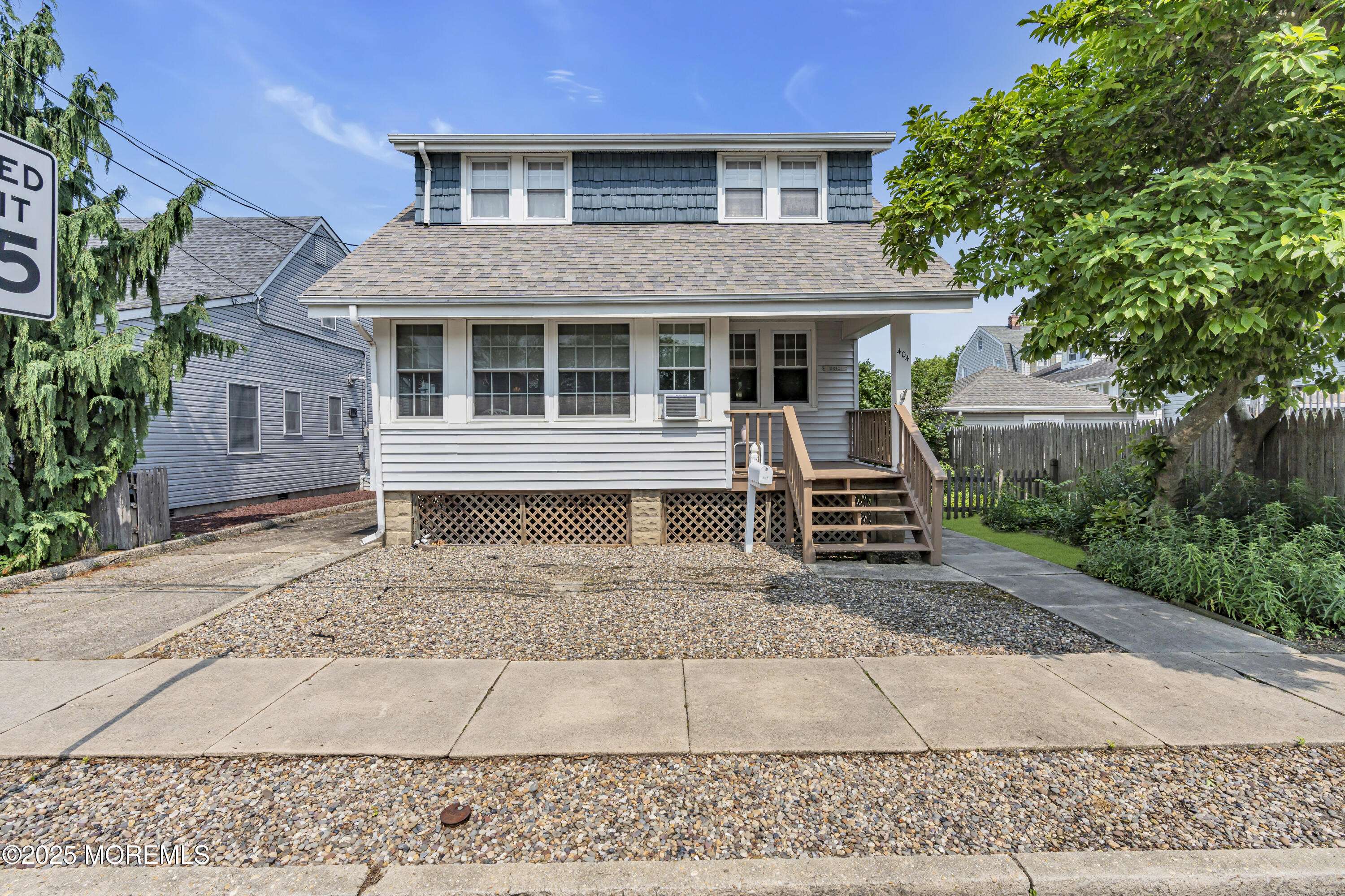 Point Pleasant Beach, NJ 08742,404 Saint Louis Avenue
