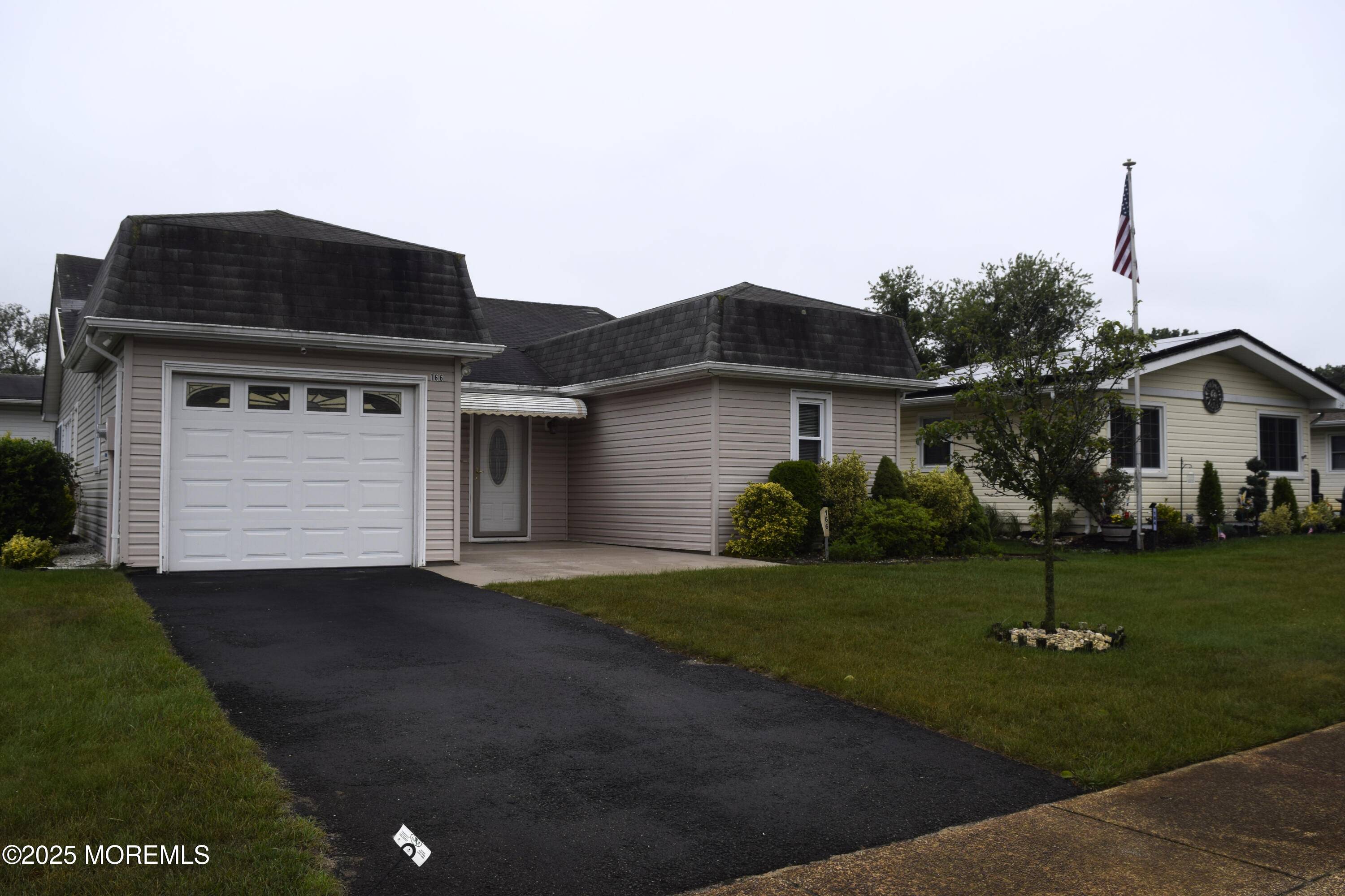 Brick, NJ 08724,166 Central Boulevard