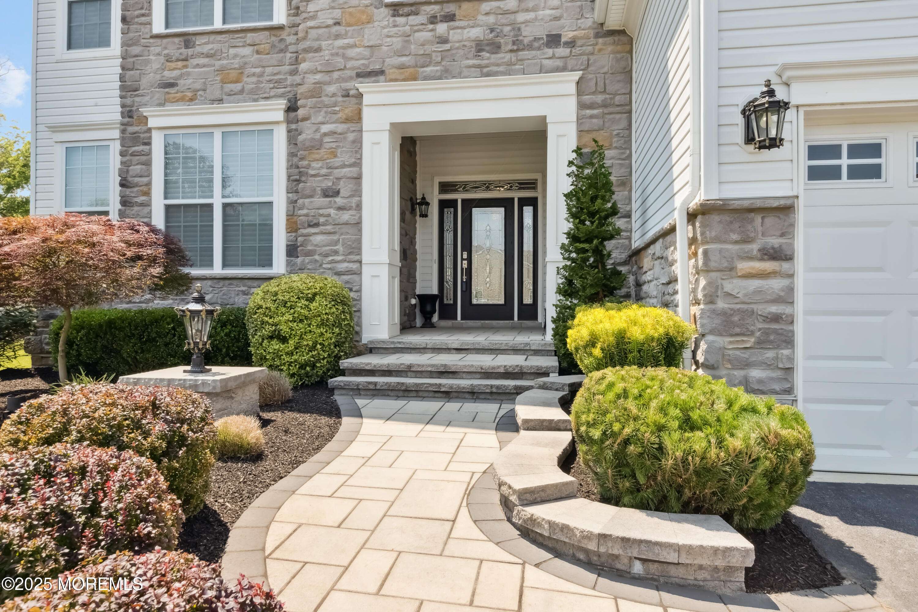 Monroe, NJ 08831,23 Interlachen Court