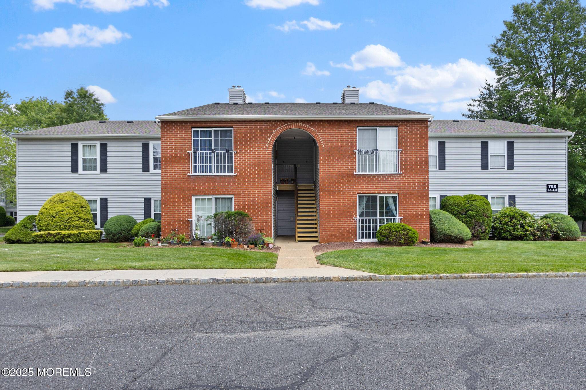 Freehold, NJ 07728,7084 Zlotkin Circle