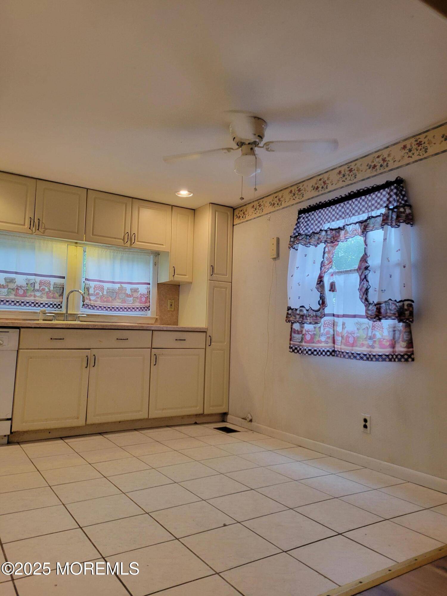 Jackson, NJ 08527,39 Antonia Drive