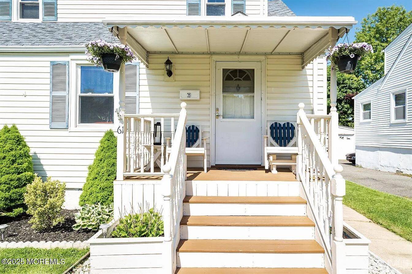 Edison, NJ 08837,61 2nd Street