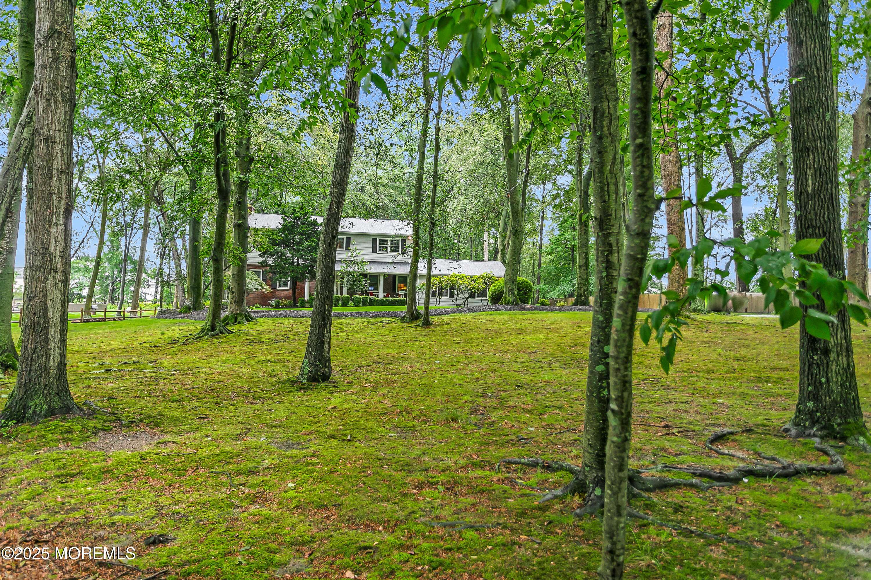 Lincroft, NJ 07738,264 Sunnyside Road