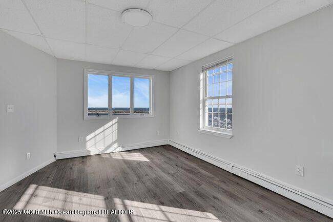 Highlands, NJ 07732,26 Navesink Avenue #11
