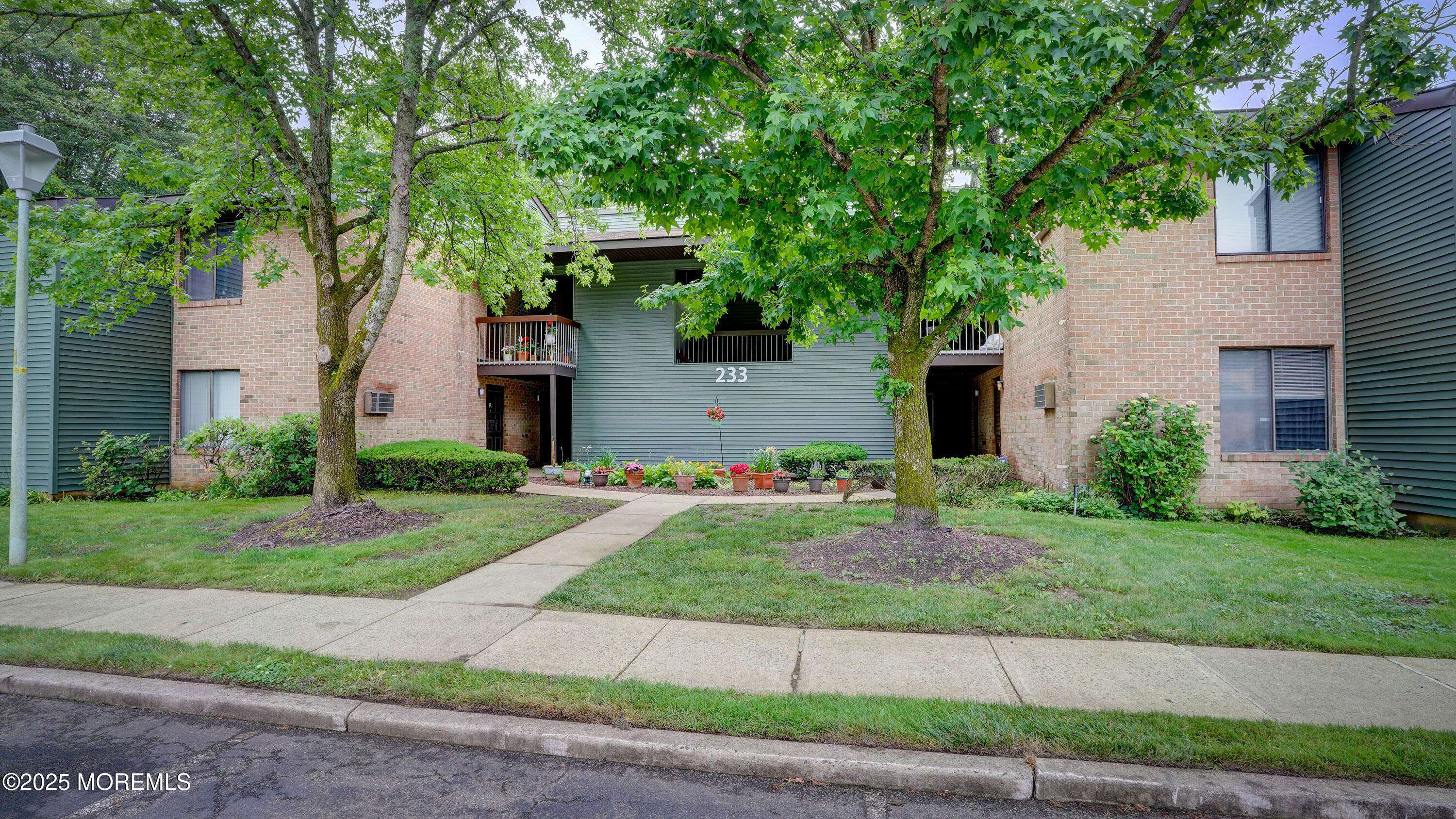 Manalapan, NJ 07726,233 Medford Court #B