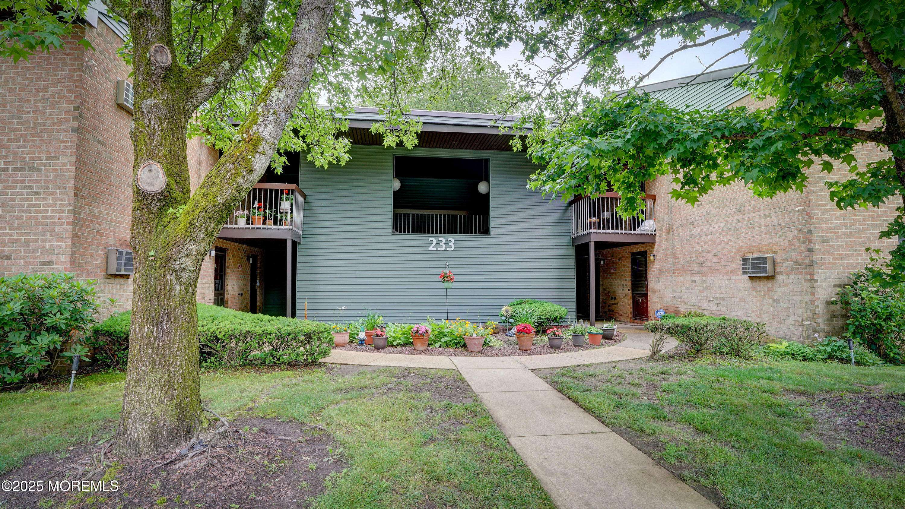 Manalapan, NJ 07726,233 Medford Court #B