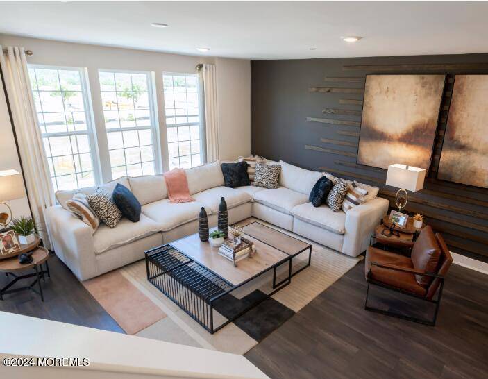 Manalapan, NJ 07726,4 Bella Court