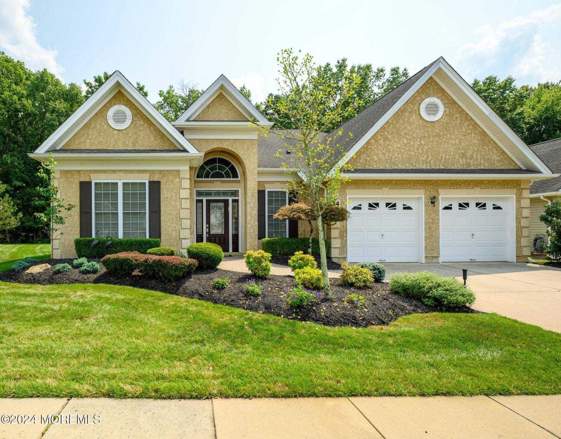 Freehold, NJ 07728,14 Caufield Court