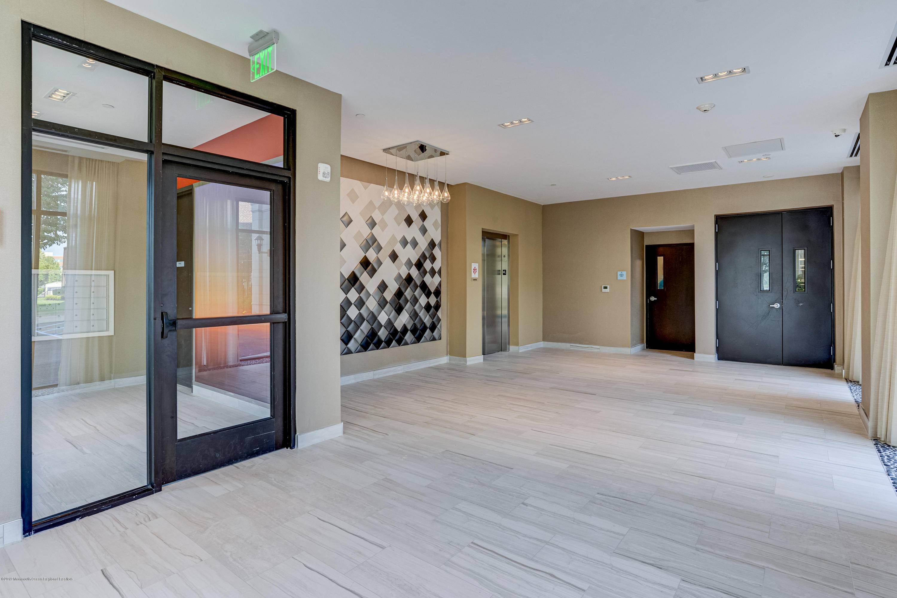 Red Bank, NJ 07701,55 W Front Street #408