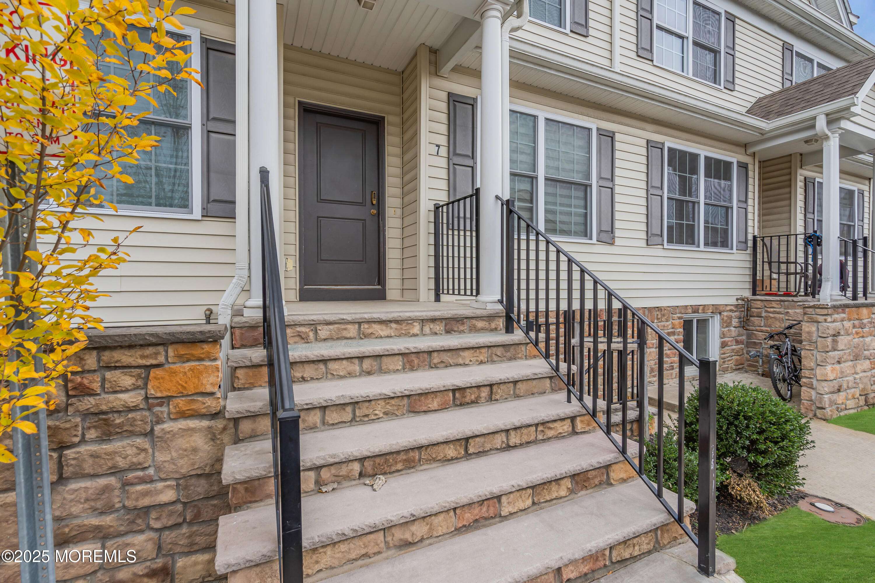 Lakewood, NJ 08701,7 Marble Way