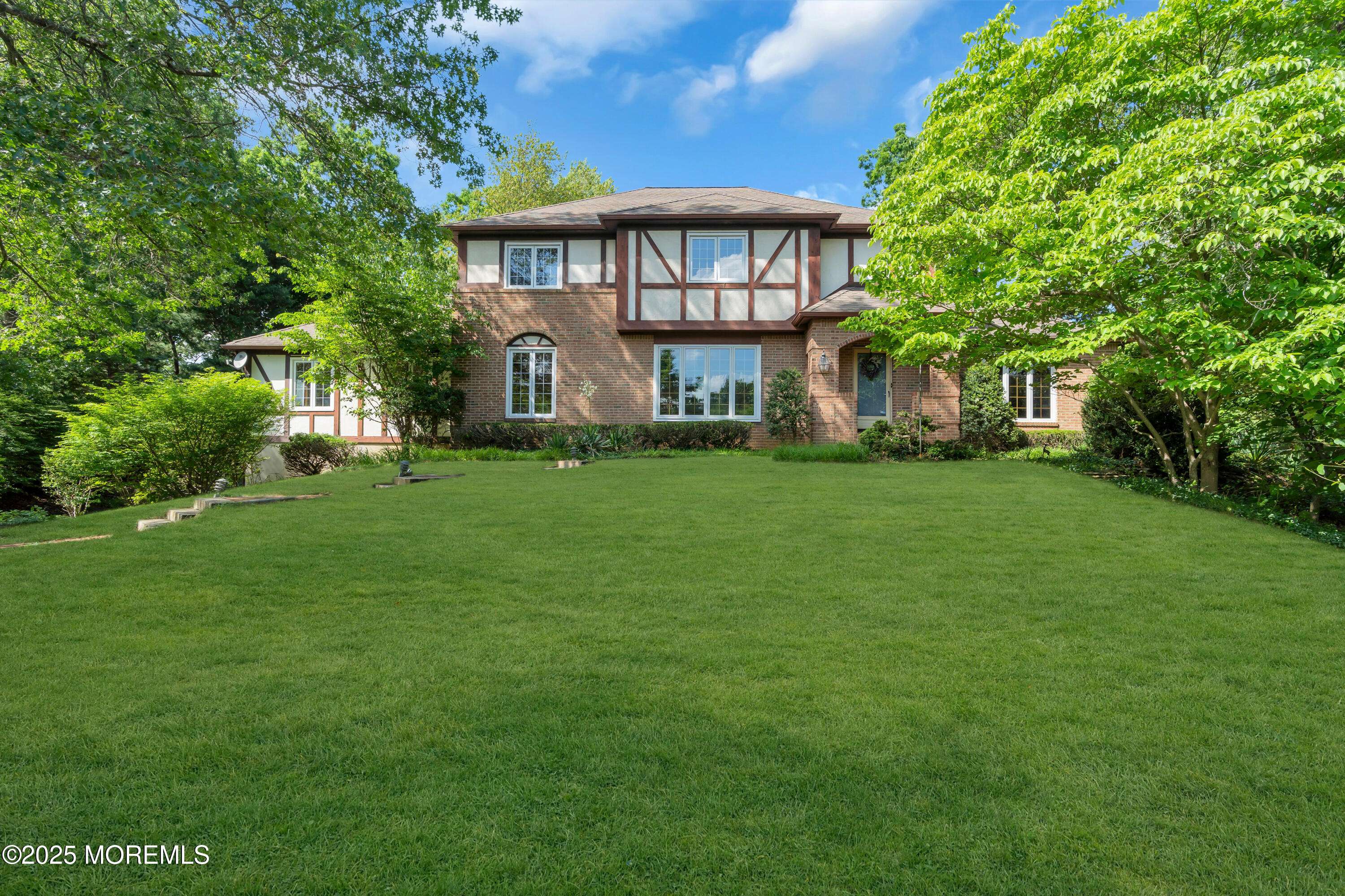 Freehold, NJ 07728,22 Hunt Road