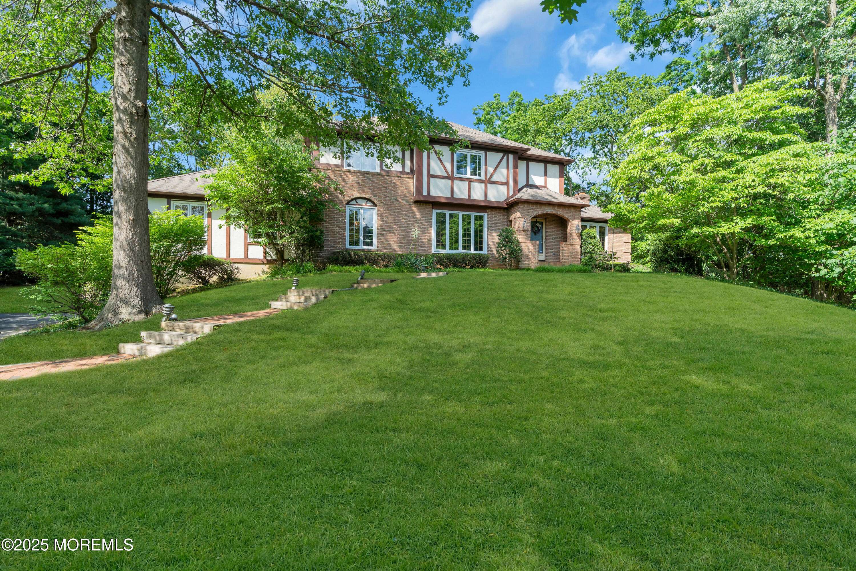 Freehold, NJ 07728,22 Hunt Road