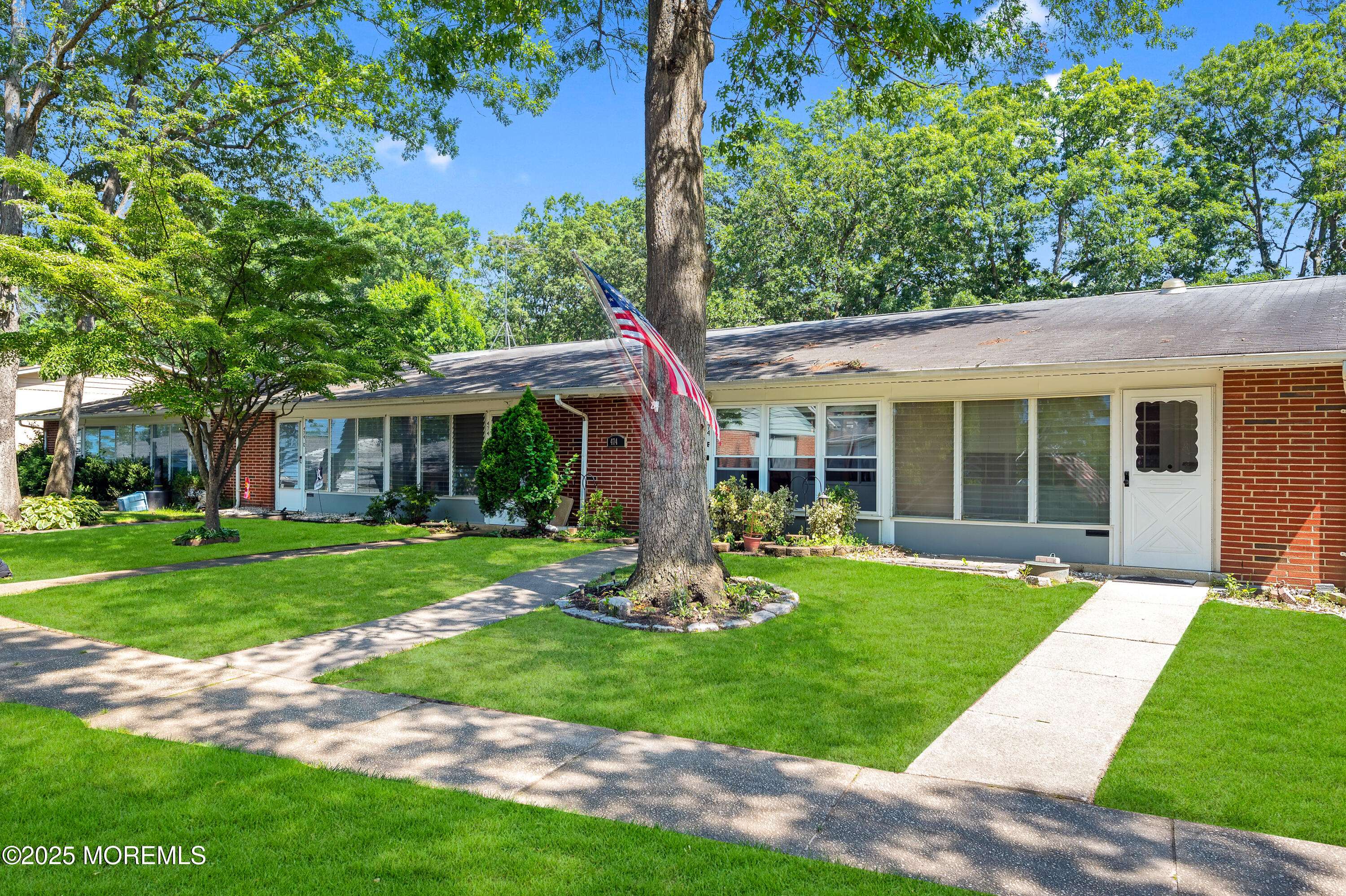 Lakewood, NJ 08701,474 Thornbury Court