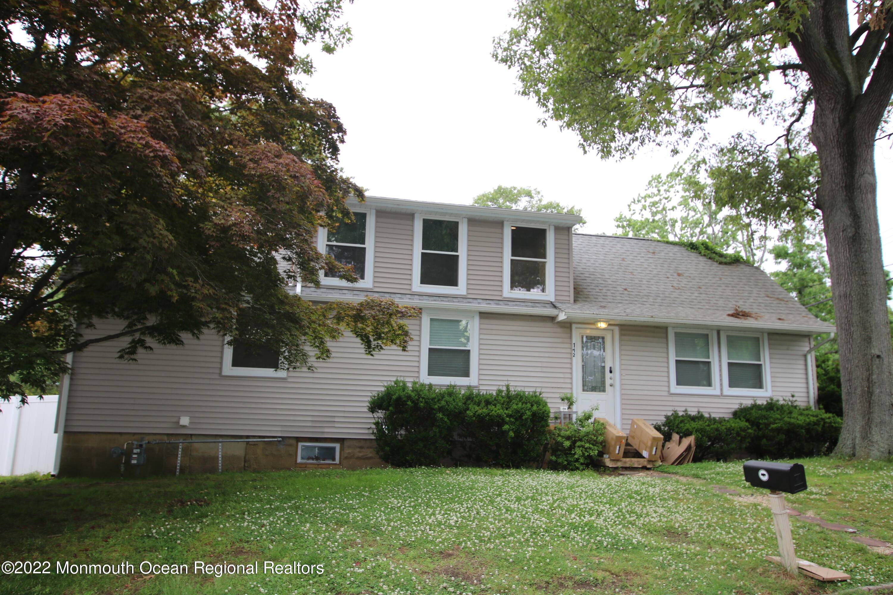 Oakhurst, NJ 07755,142 Delaware Avenue