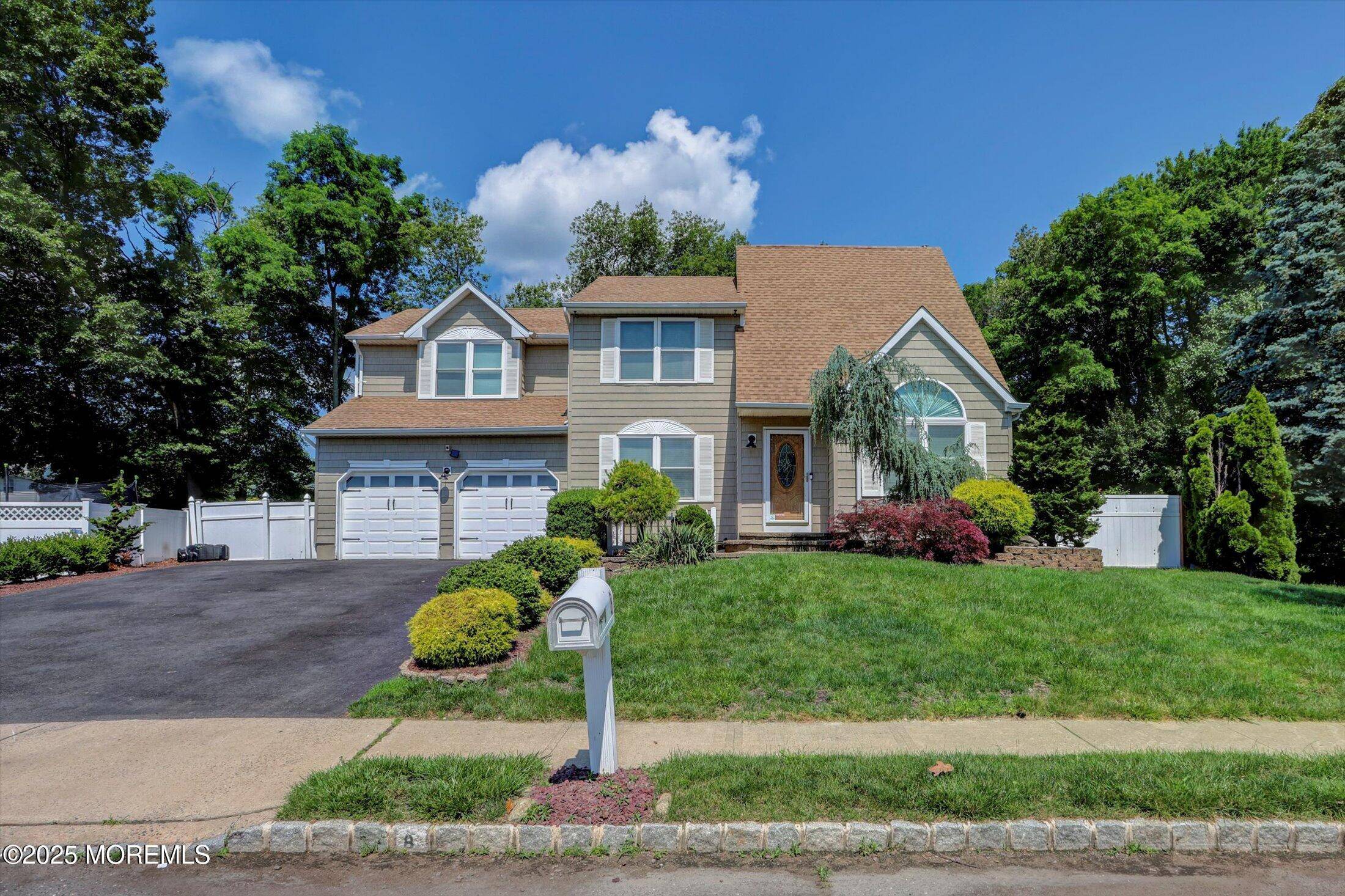 Howell, NJ 07731,8 Shadow Ridge Court