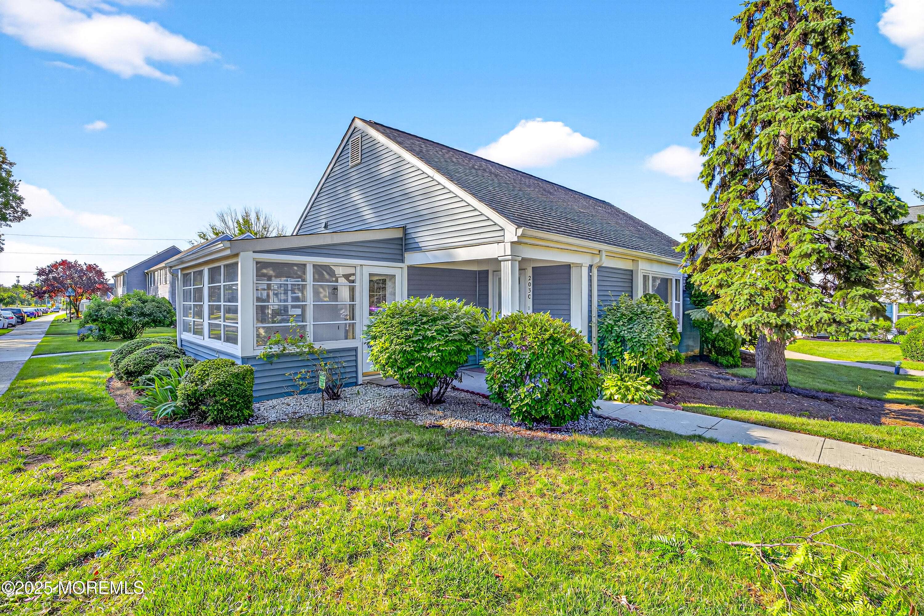 Monroe, NJ 08831,203 Rossmoor Drive #C