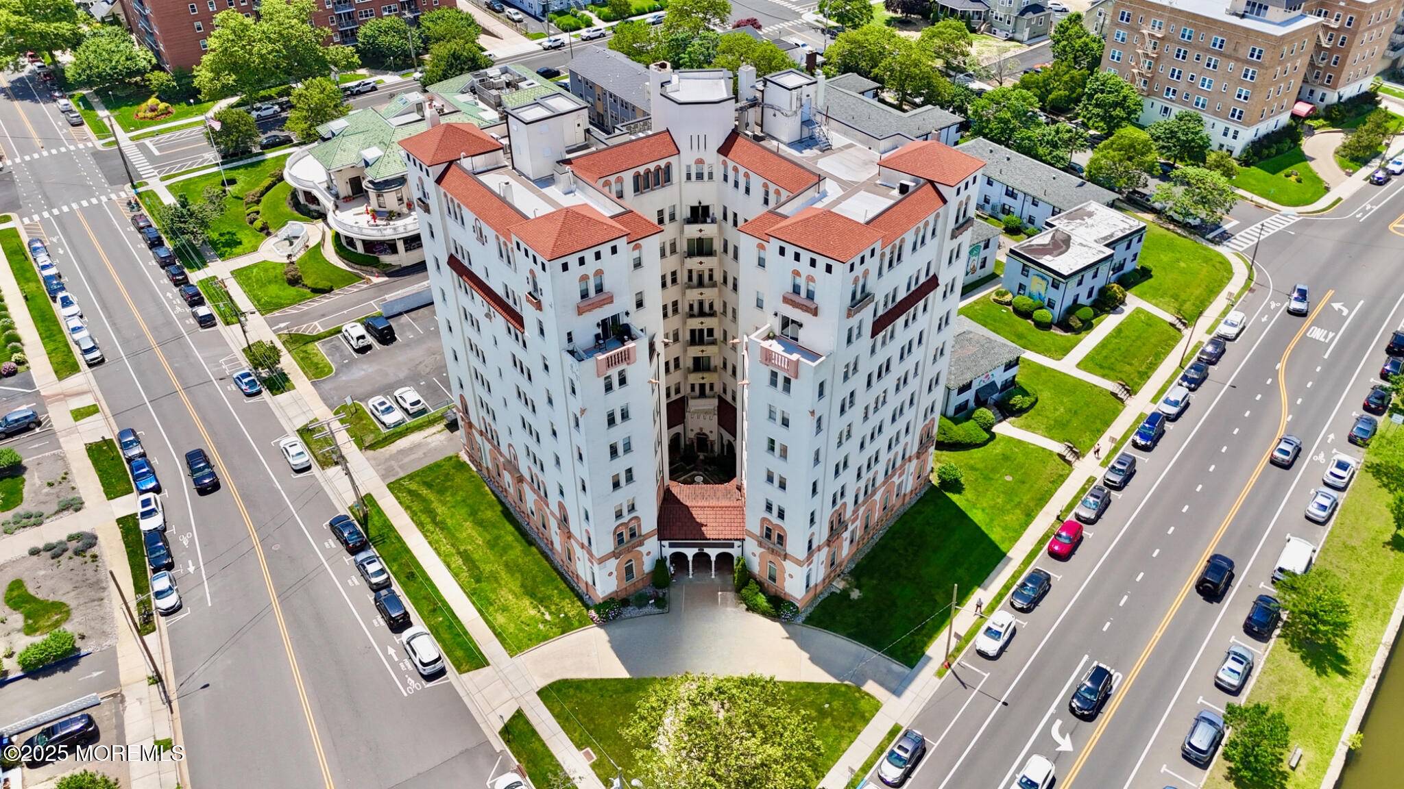 Asbury Park, NJ 07712,400 Deal Lake Drive #3J
