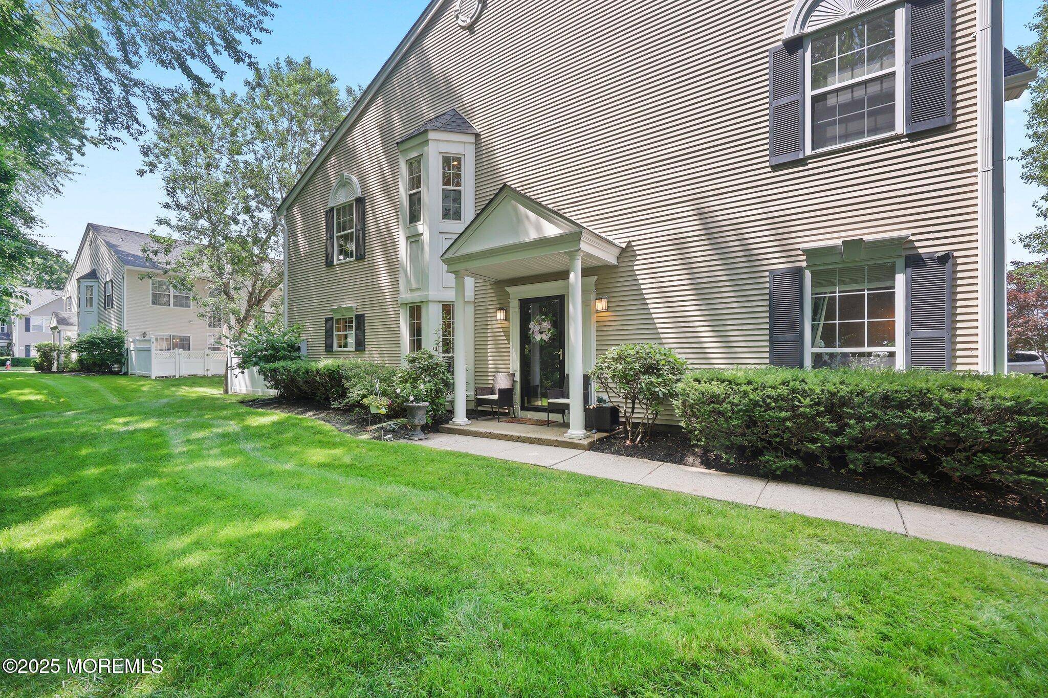 Manalapan, NJ 07726,9 Ganton Way