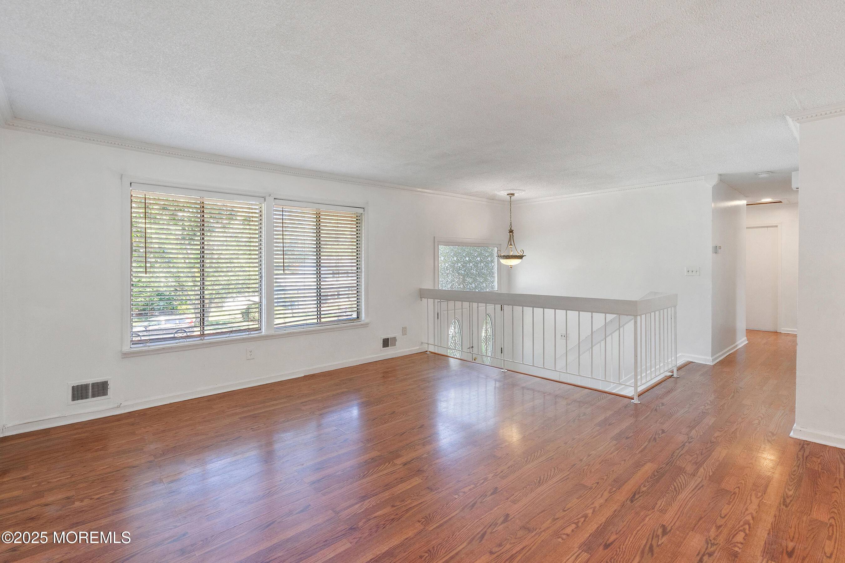 Jackson, NJ 08527,17 Yorkshire Drive