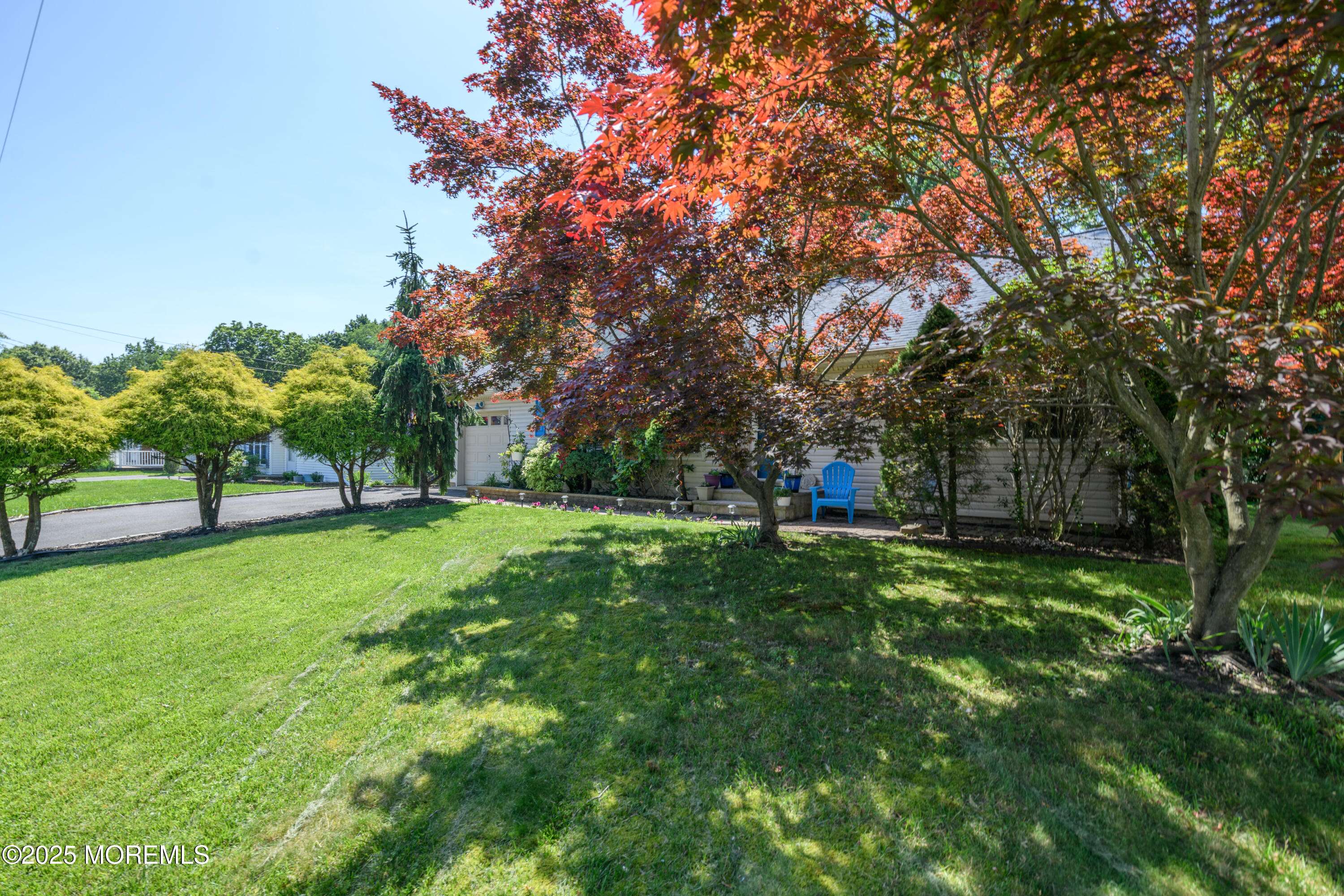 Holmdel, NJ 07733,20 Miller Avenue